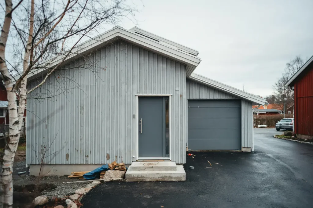 byta ytterd rr och garageport r tt m tt isolerv rde och montering f r ett tryggare hus